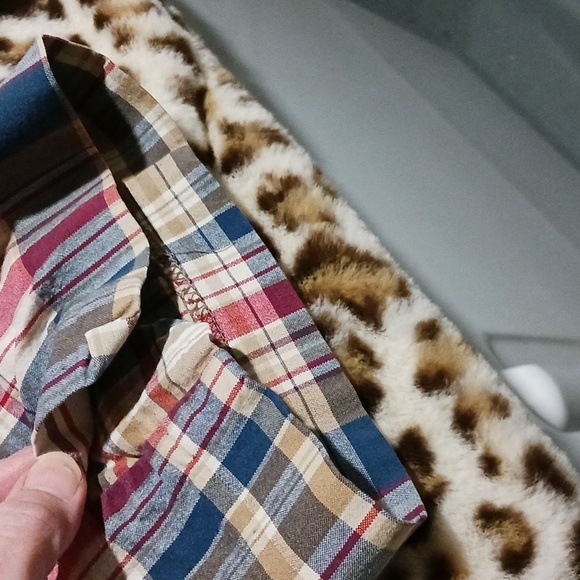 EUC 2 pair Plaid Bermuda Shorts Sz 5 juniors - Picture 13 of 13